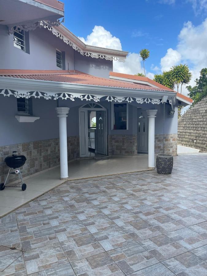 Les Appart Villa Sunbay Caraibes Avec Piscine Privative Vue Mer Et Montagne Le François エクステリア 写真