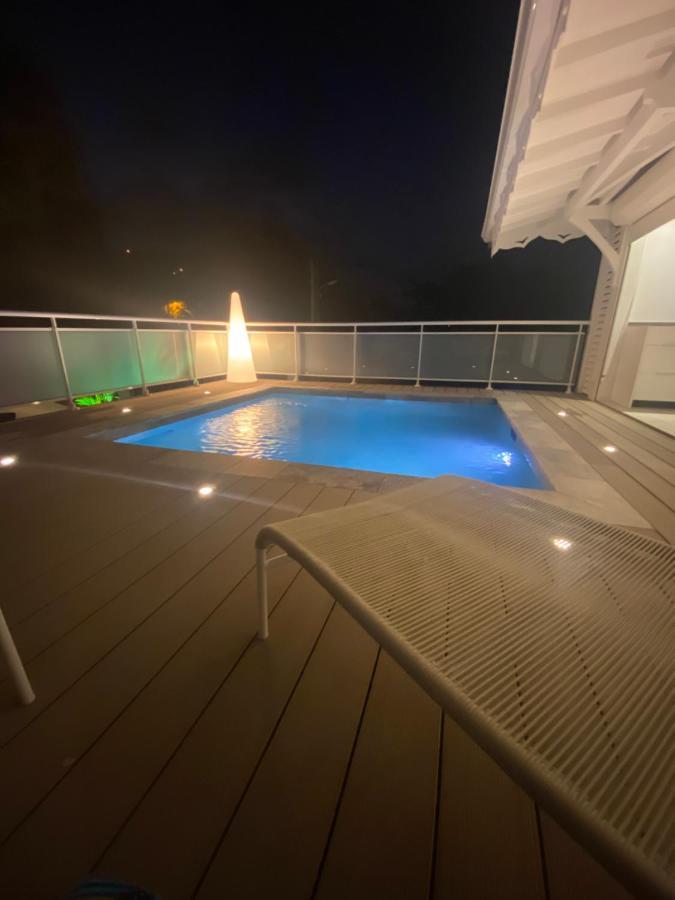 Les Appart Villa Sunbay Caraibes Avec Piscine Privative Vue Mer Et Montagne Le François エクステリア 写真