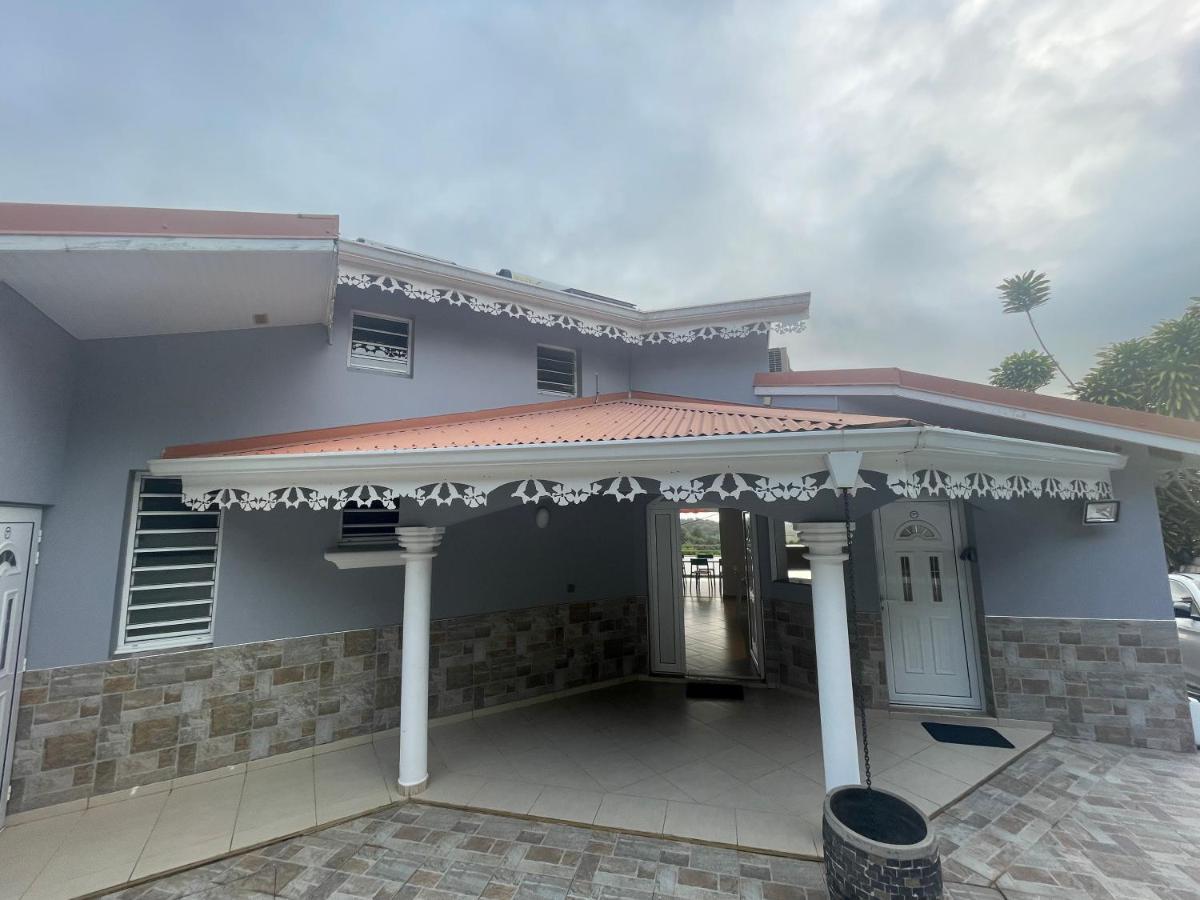 Les Appart Villa Sunbay Caraibes Avec Piscine Privative Vue Mer Et Montagne Le François エクステリア 写真