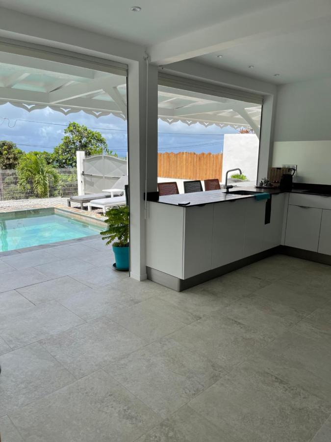Les Appart Villa Sunbay Caraibes Avec Piscine Privative Vue Mer Et Montagne Le François エクステリア 写真