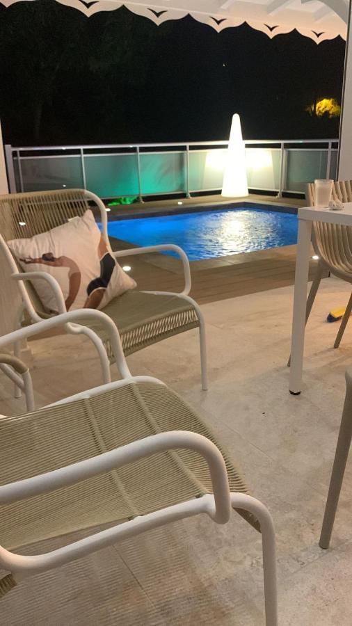 Les Appart Villa Sunbay Caraibes Avec Piscine Privative Vue Mer Et Montagne Le François エクステリア 写真