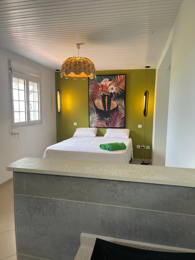 Les Appart Villa Sunbay Caraibes Avec Piscine Privative Vue Mer Et Montagne Le François エクステリア 写真