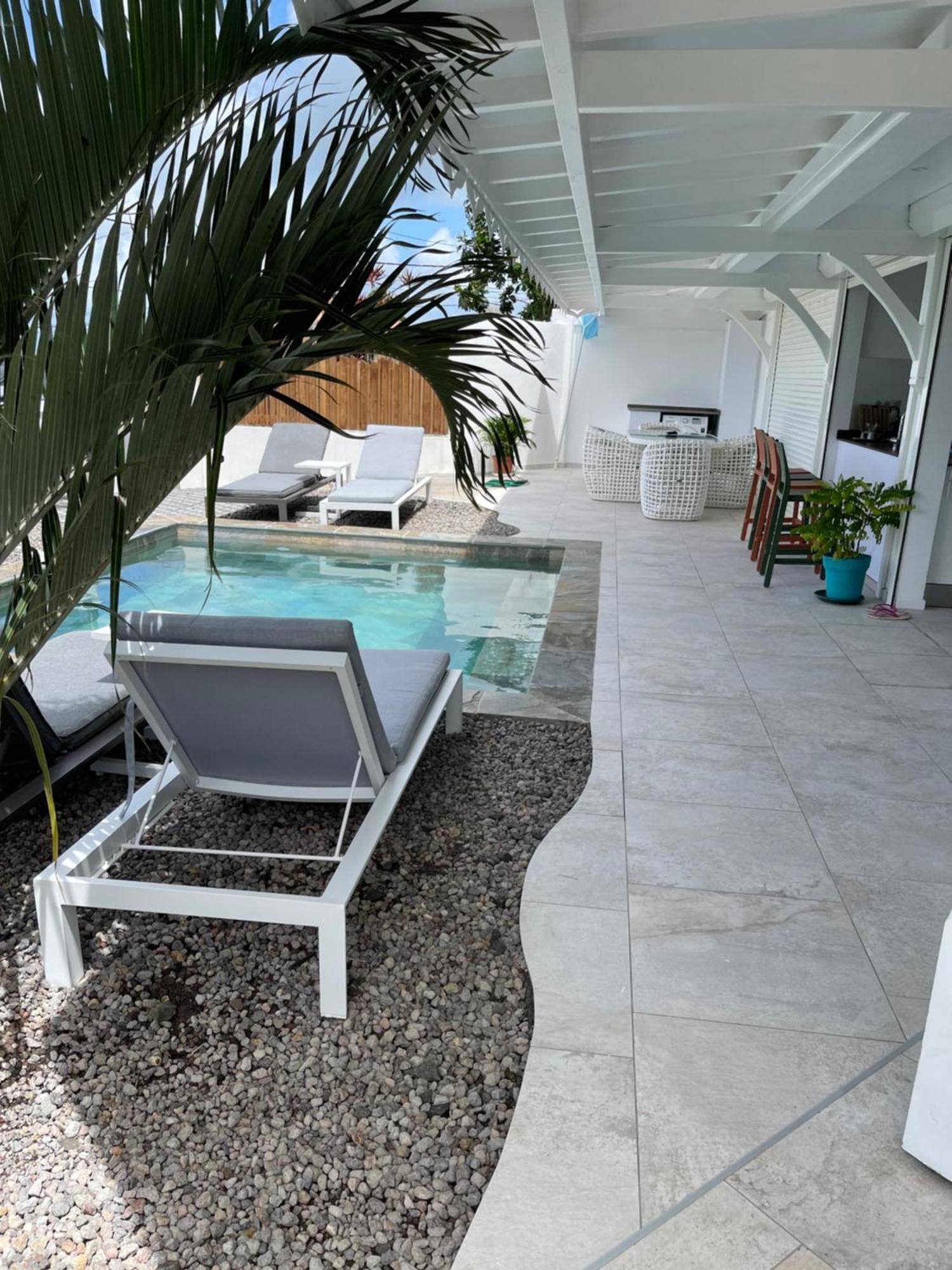 Les Appart Villa Sunbay Caraibes Avec Piscine Privative Vue Mer Et Montagne Le François エクステリア 写真