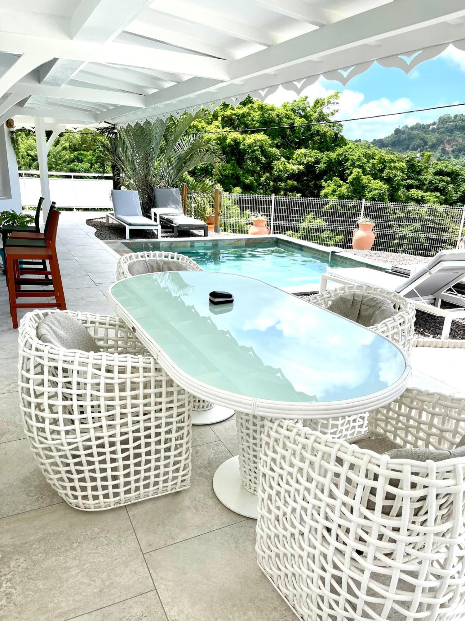 Les Appart Villa Sunbay Caraibes Avec Piscine Privative Vue Mer Et Montagne Le François エクステリア 写真